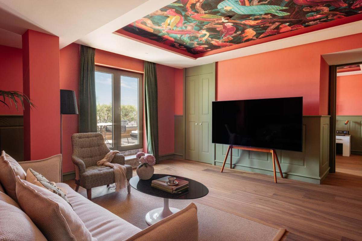 Hotel Colón Gran Meliá - The Leading Hotels of the World