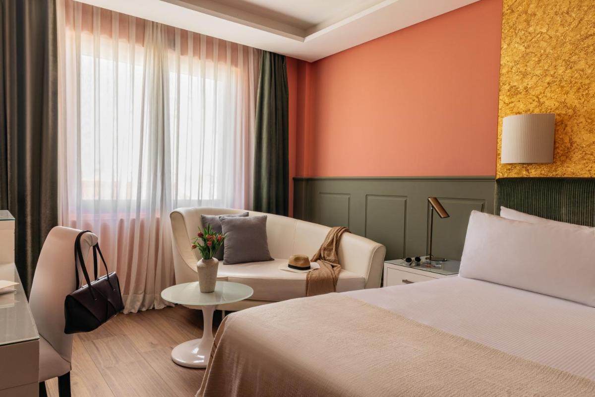 Hotel Colón Gran Meliá - The Leading Hotels of the World