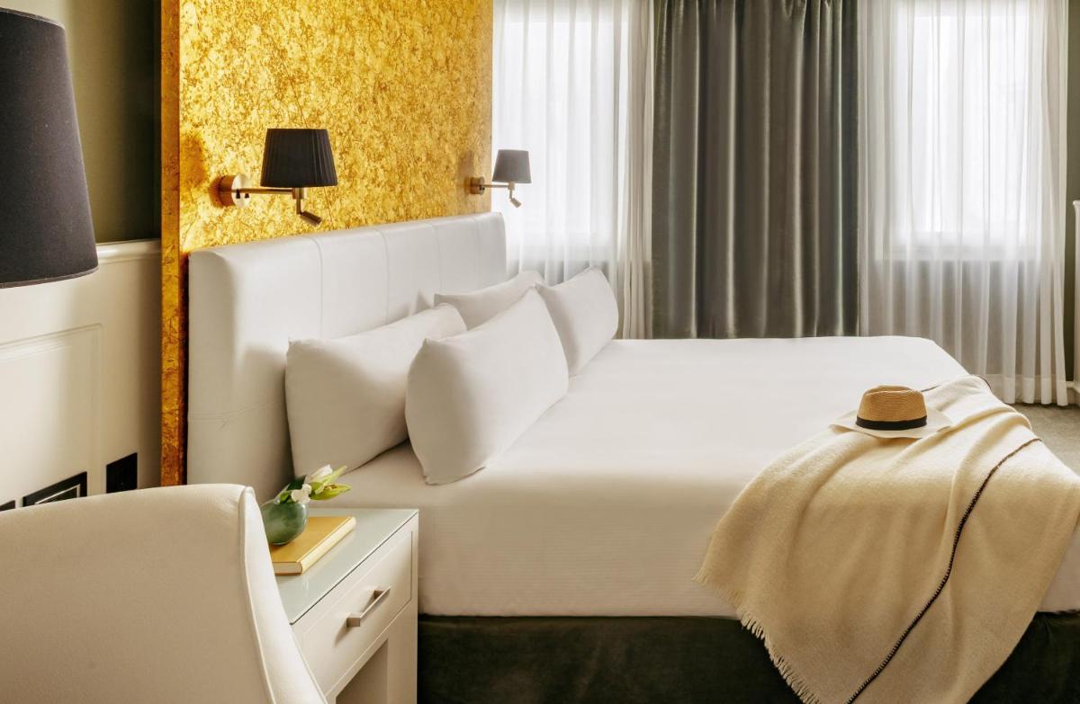 Hotel Colón Gran Meliá - The Leading Hotels of the World