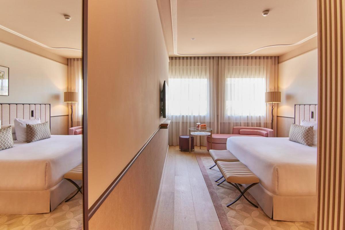 Grand Hotel Central, Small Luxury Hotels