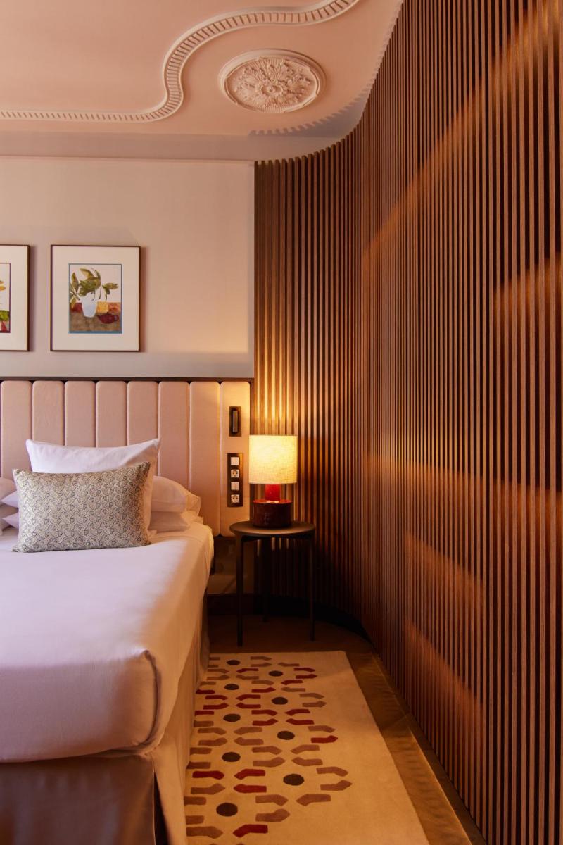 Grand Hotel Central, Small Luxury Hotels