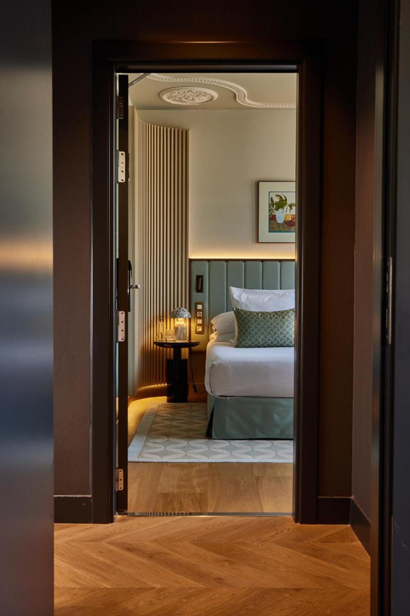 Grand Hotel Central, Small Luxury Hotels