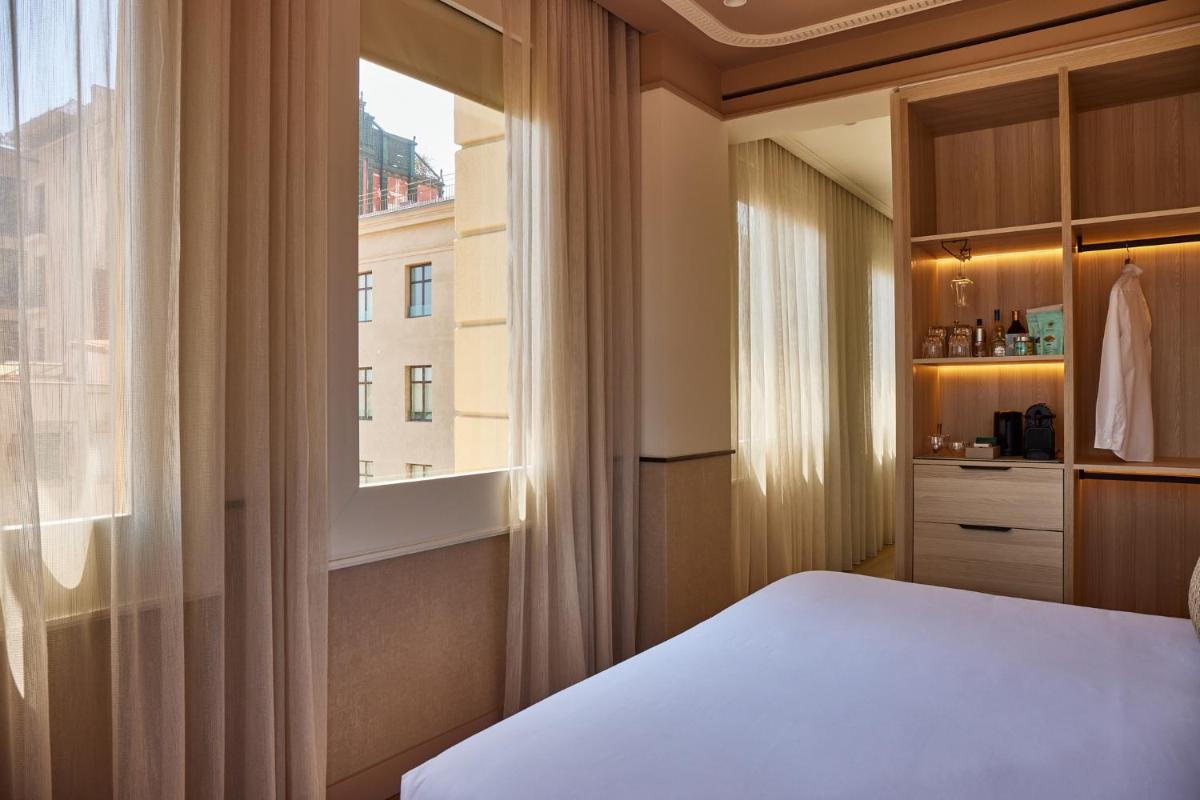 Grand Hotel Central, Small Luxury Hotels