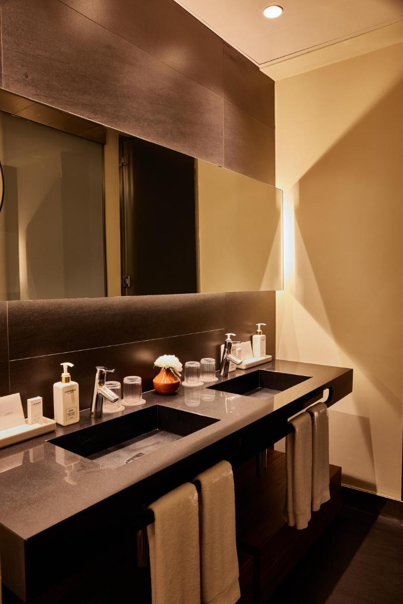 Grand Hotel Central, Small Luxury Hotels