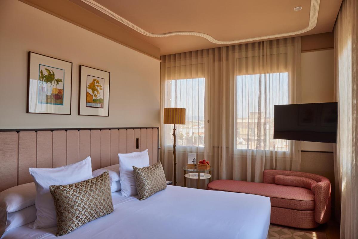 Grand Hotel Central, Small Luxury Hotels