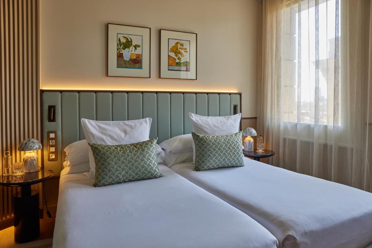 Grand Hotel Central, Small Luxury Hotels