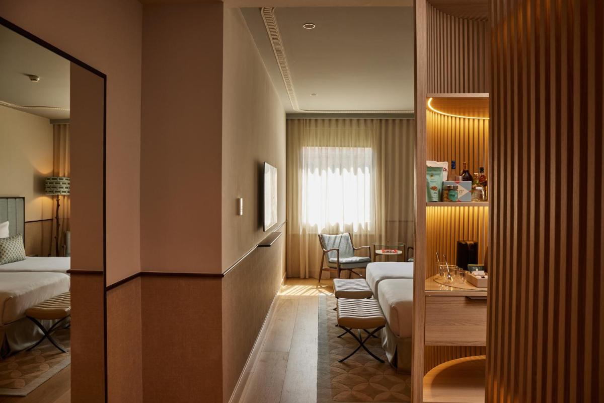Grand Hotel Central, Small Luxury Hotels