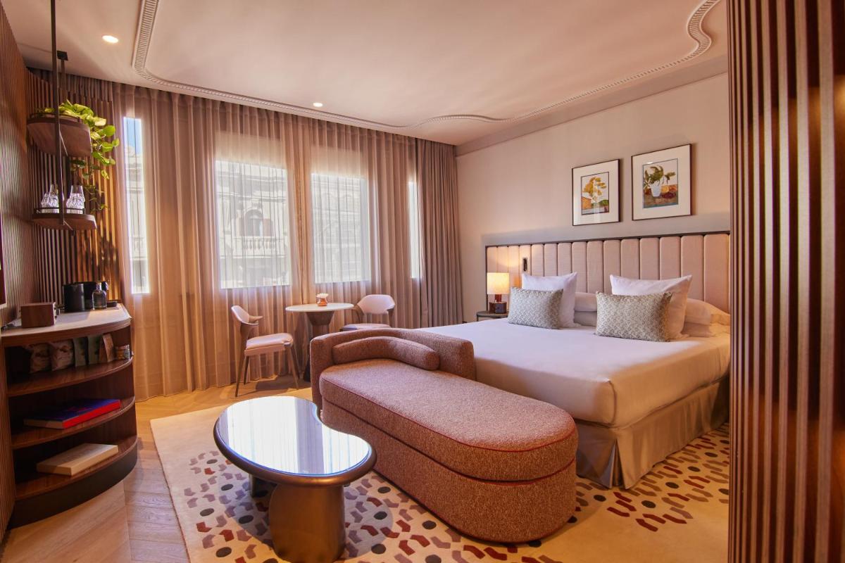 Grand Hotel Central, Small Luxury Hotels