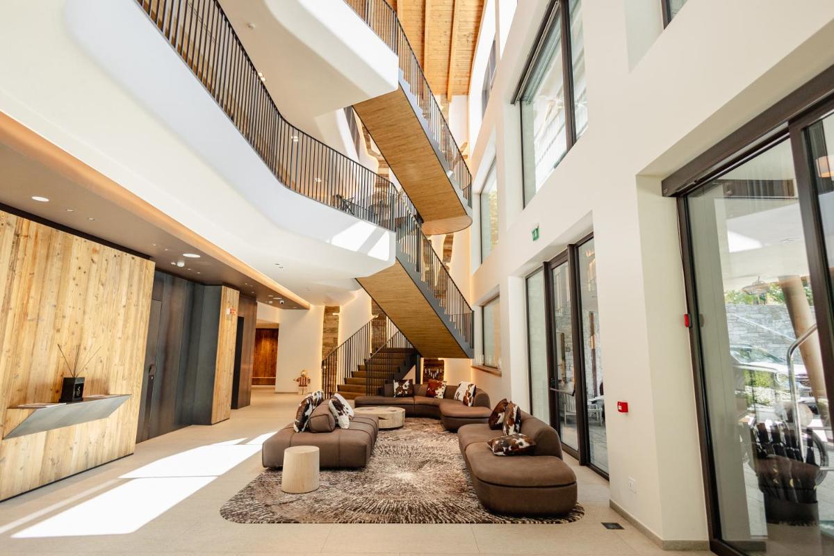 Grand Hotel Courmayeur Mont Blanc, by R Collection Hotels