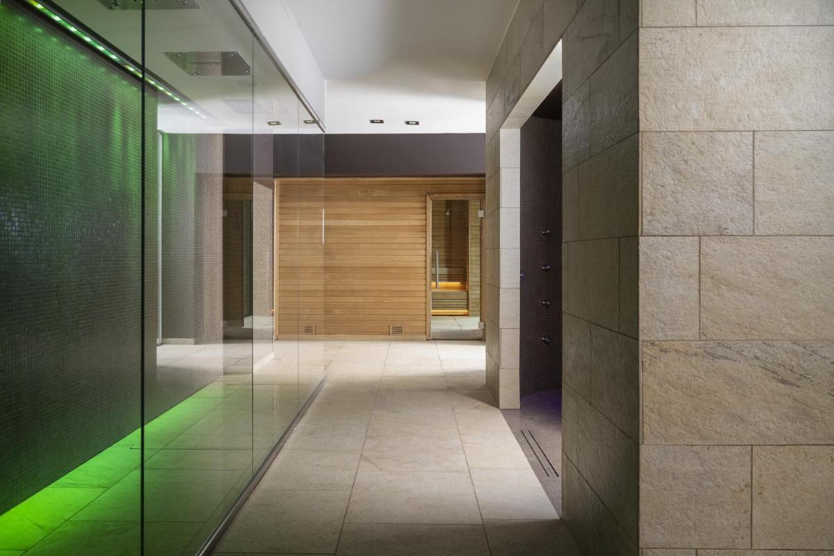 Grand Hotel Courmayeur Mont Blanc, by R Collection Hotels