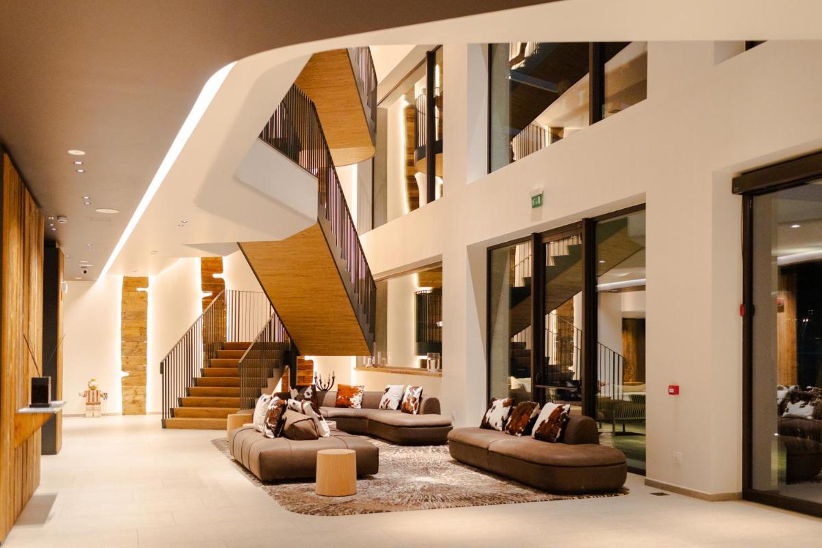 Grand Hotel Courmayeur Mont Blanc, by R Collection Hotels