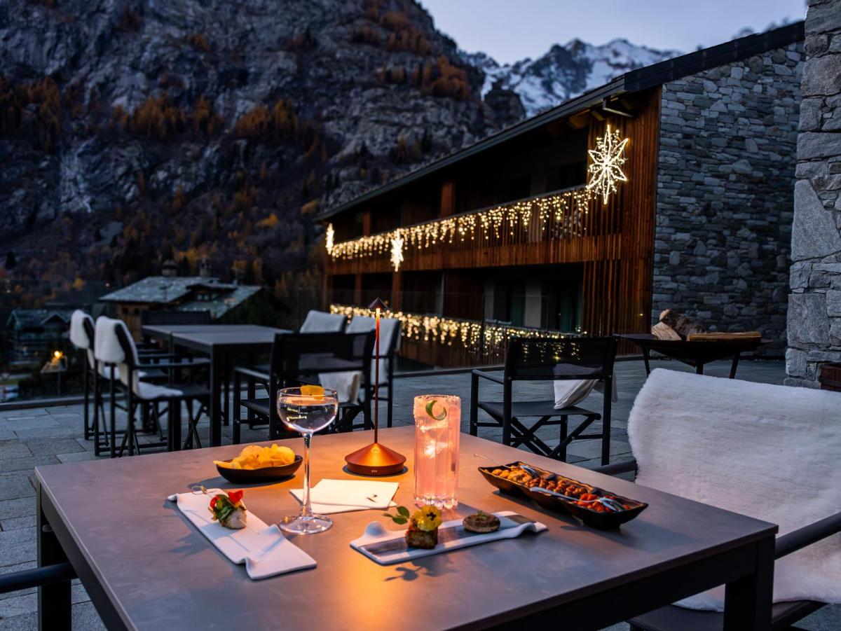 Grand Hotel Courmayeur Mont Blanc, by R Collection Hotels