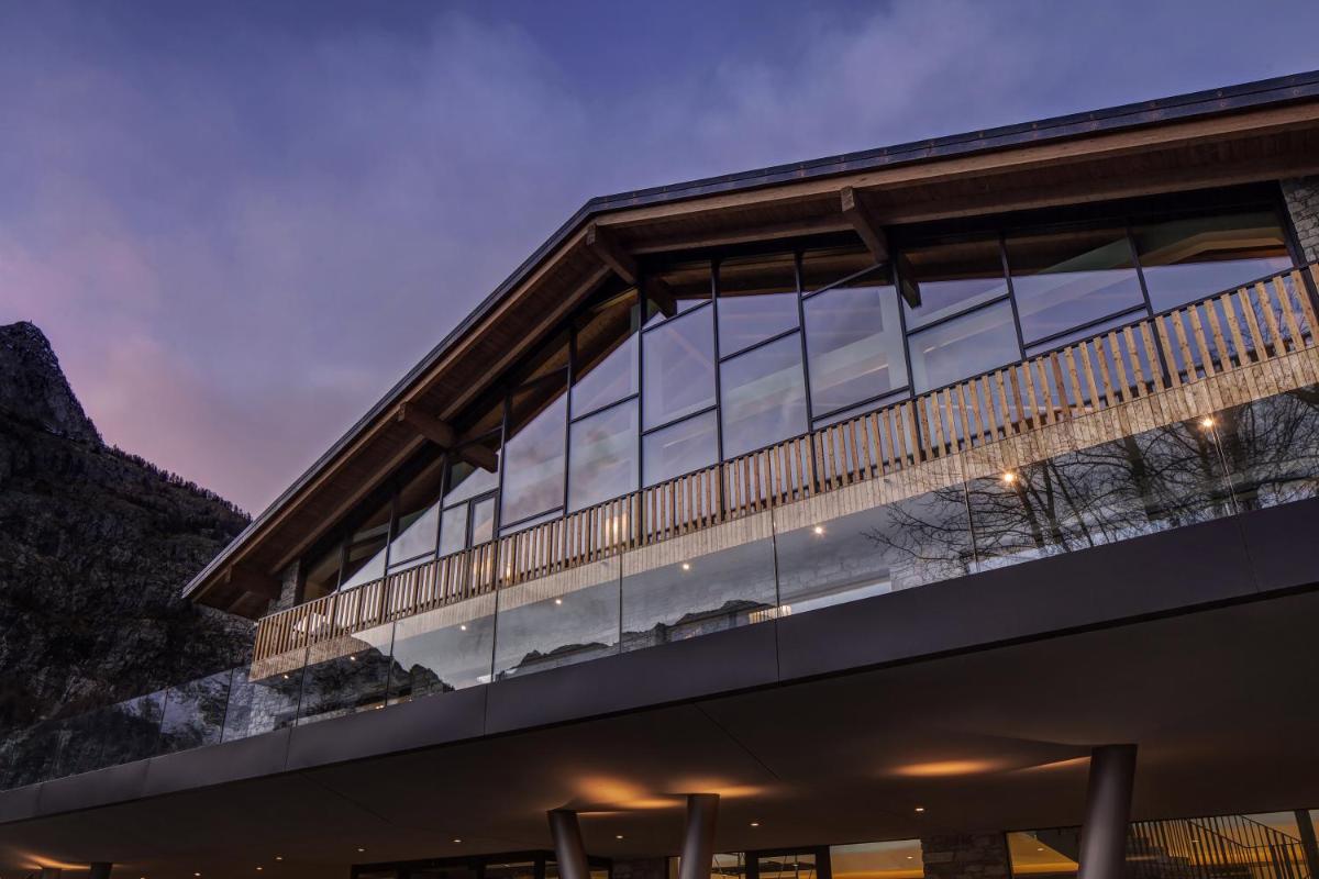 Grand Hotel Courmayeur Mont Blanc, by R Collection Hotels