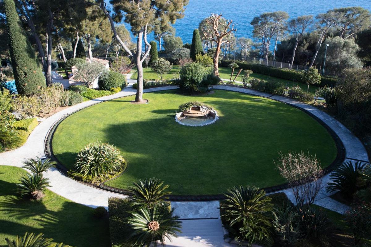 Grand-Hôtel du Cap-Ferrat, A Four Seasons Hotel