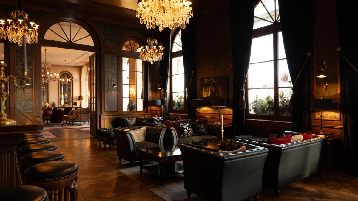 Grand Hotel LES TROIS ROIS