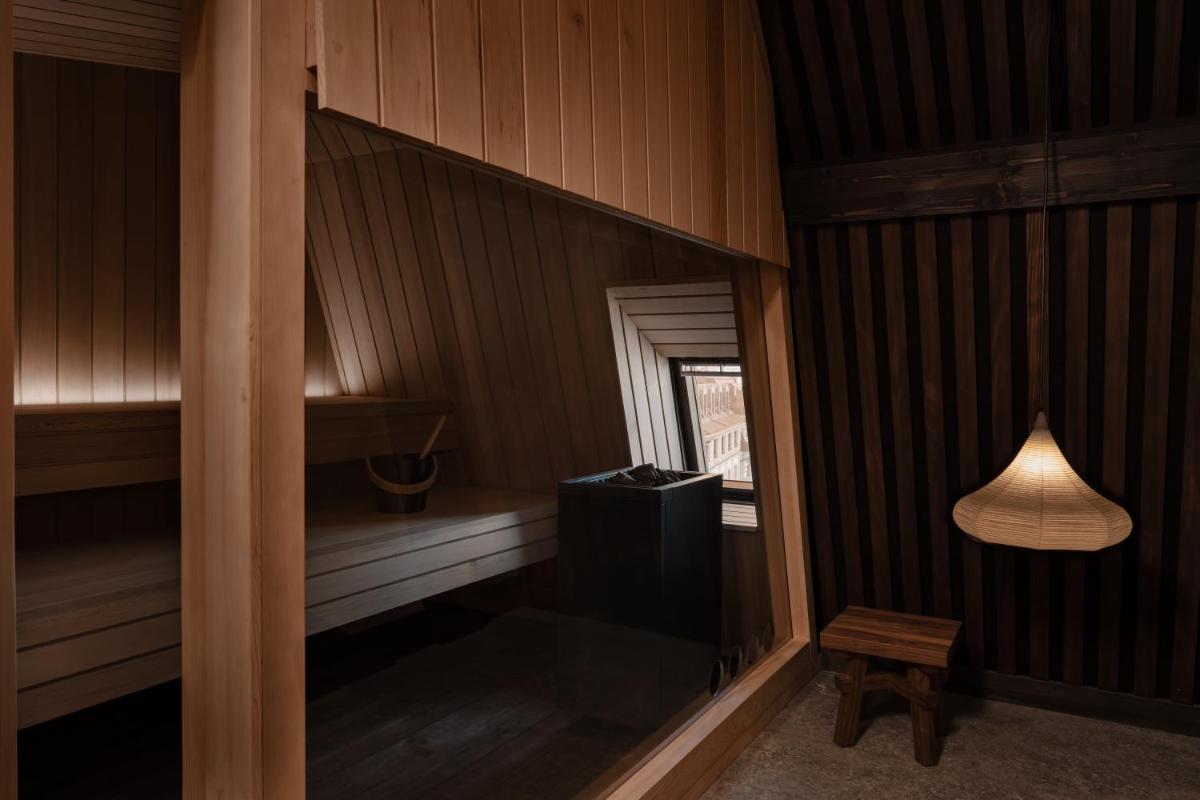 Grand Hotel LES TROIS ROIS