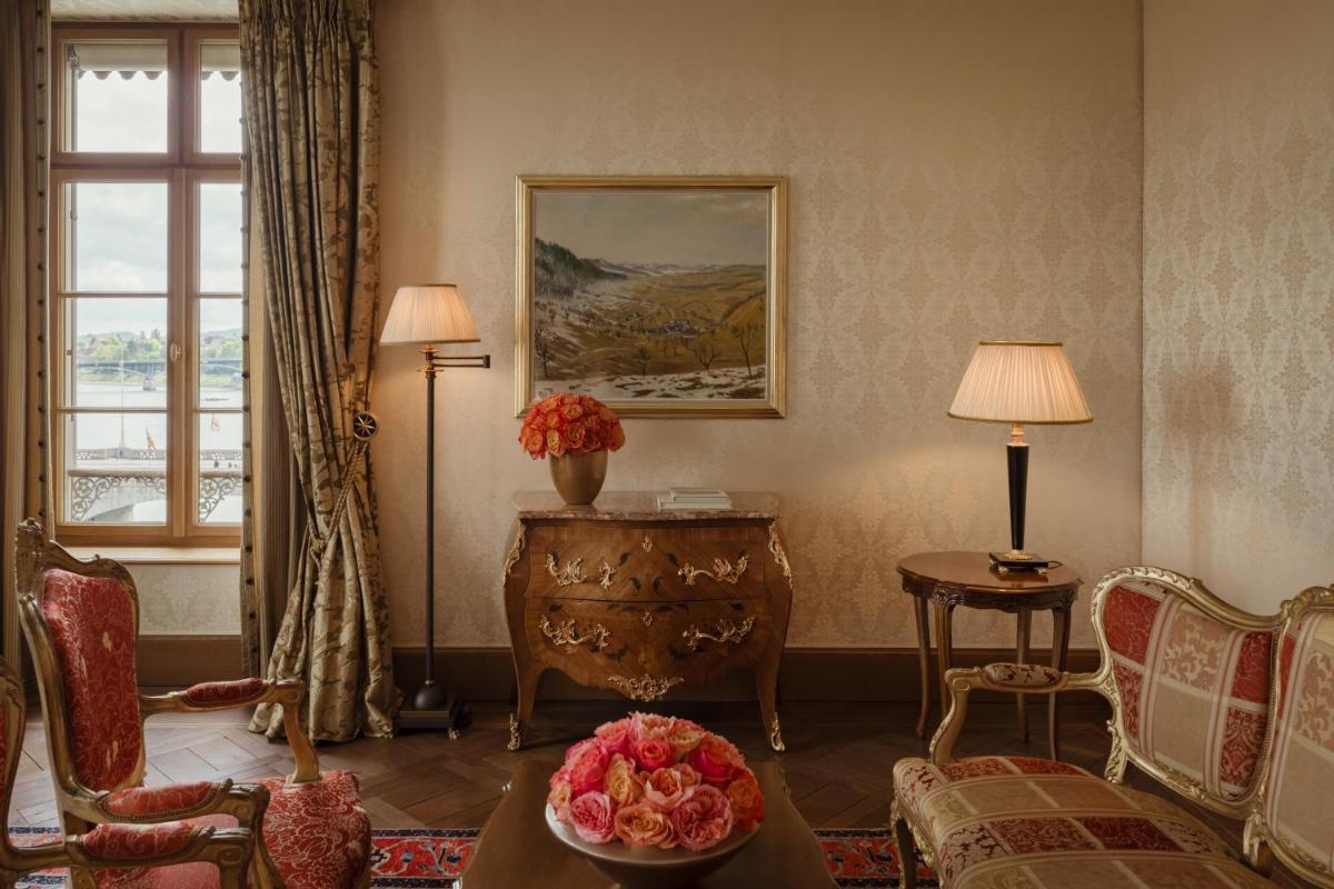 Grand Hotel LES TROIS ROIS