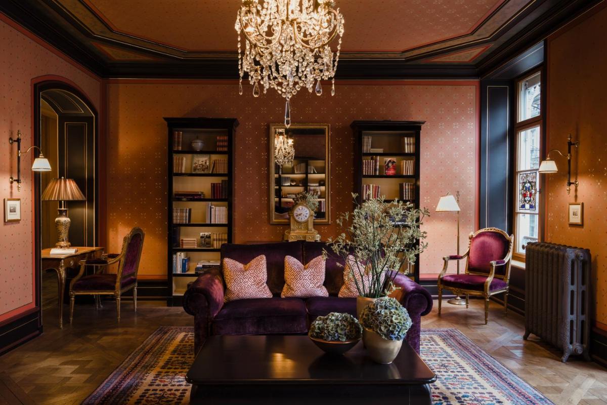Grand Hotel LES TROIS ROIS