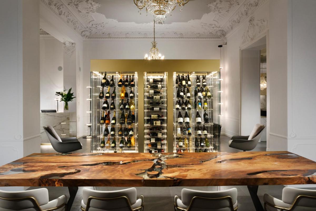 Grand Hotel Victoria concept & spa, by R Collection Hotels