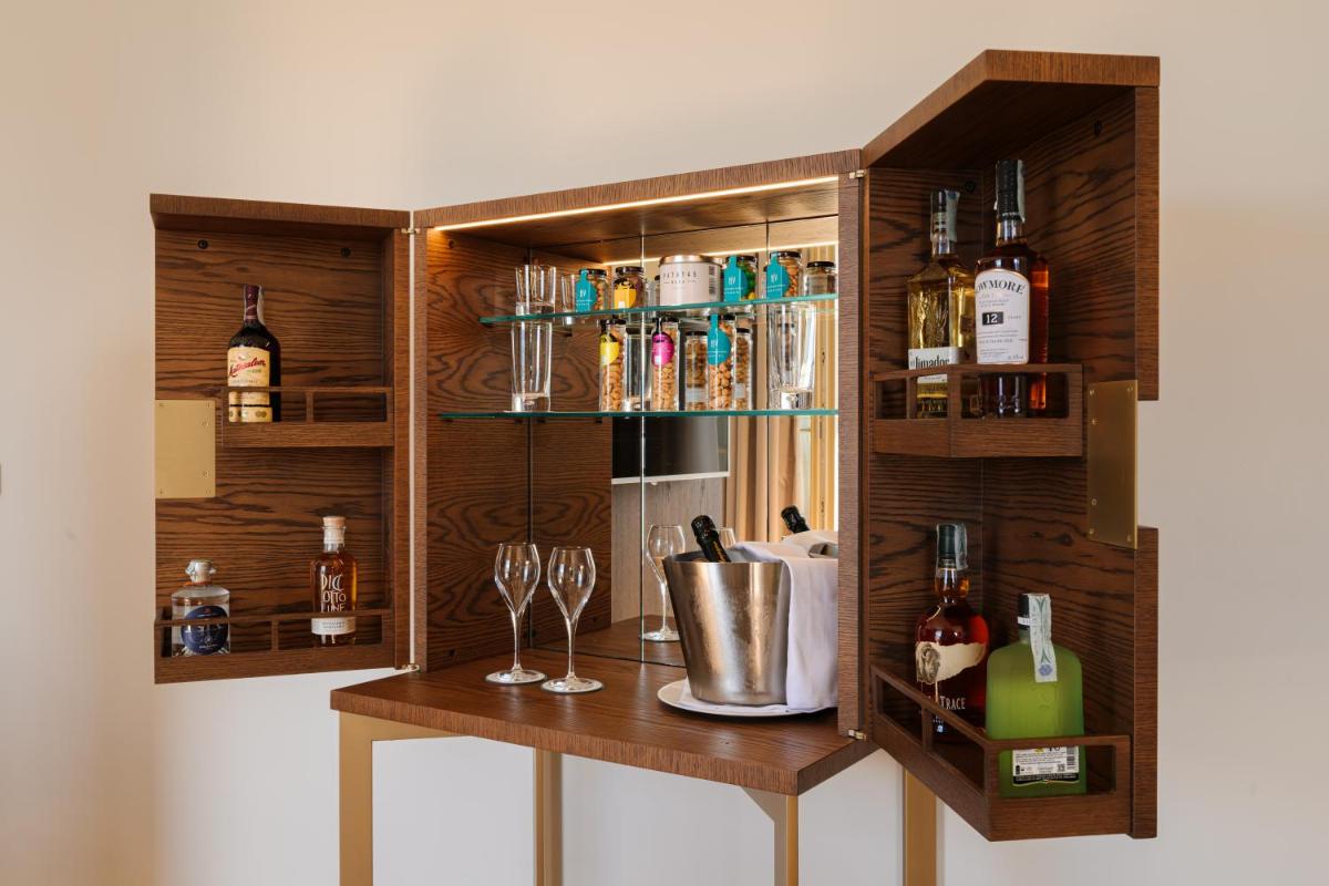 Grand Hotel Victoria concept & spa, by R Collection Hotels