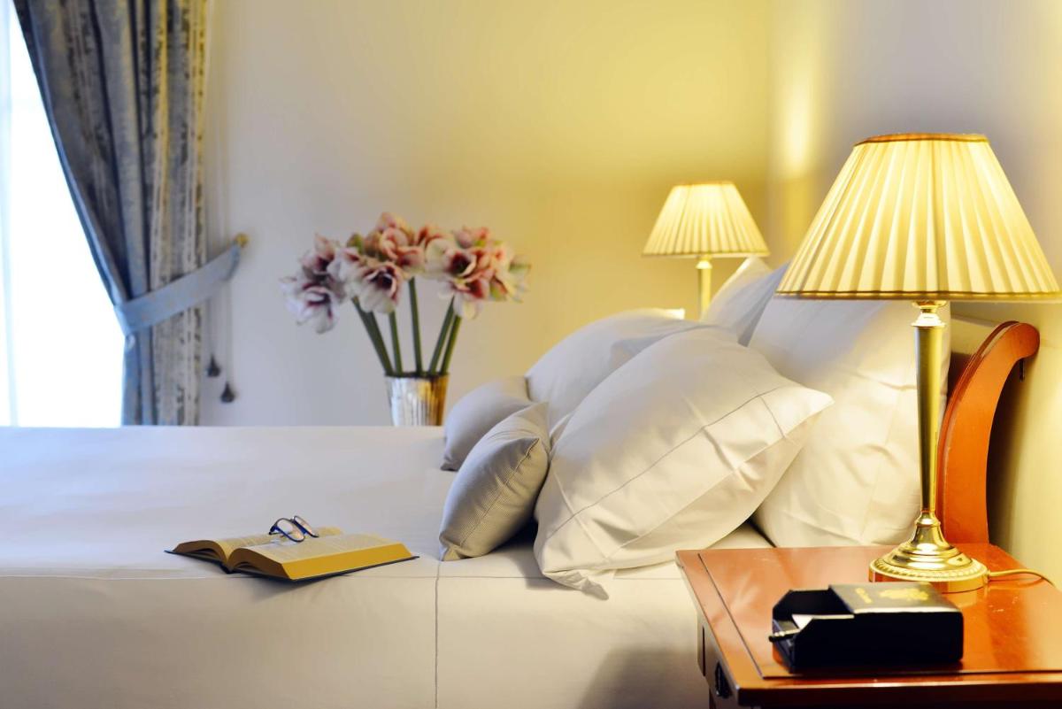 Grand Hotel Villa Torretta, Curio Collection by Hilton