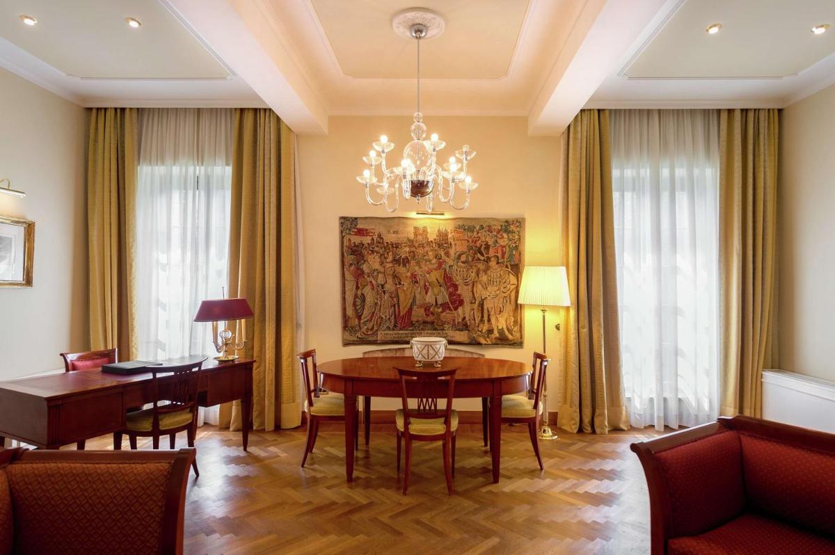 Grand Hotel Villa Torretta, Curio Collection by Hilton