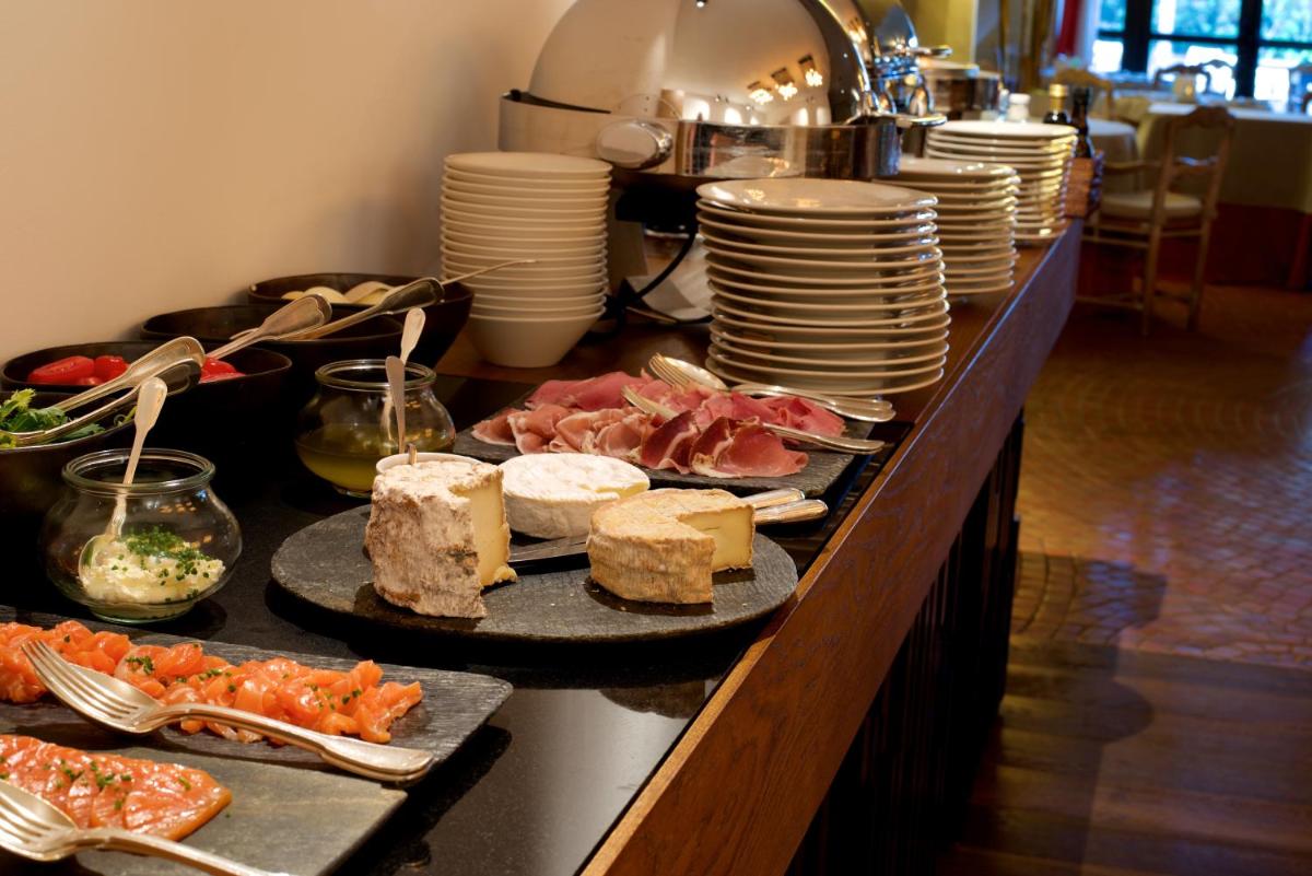 Grand Hôtel De Cala Rossa & Spa Nucca