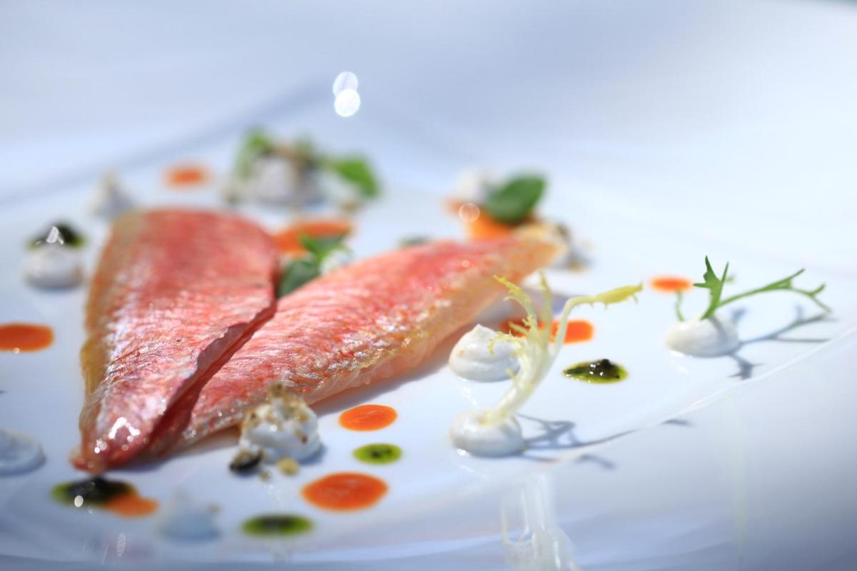 Grand Hôtel De Cala Rossa & Spa Nucca