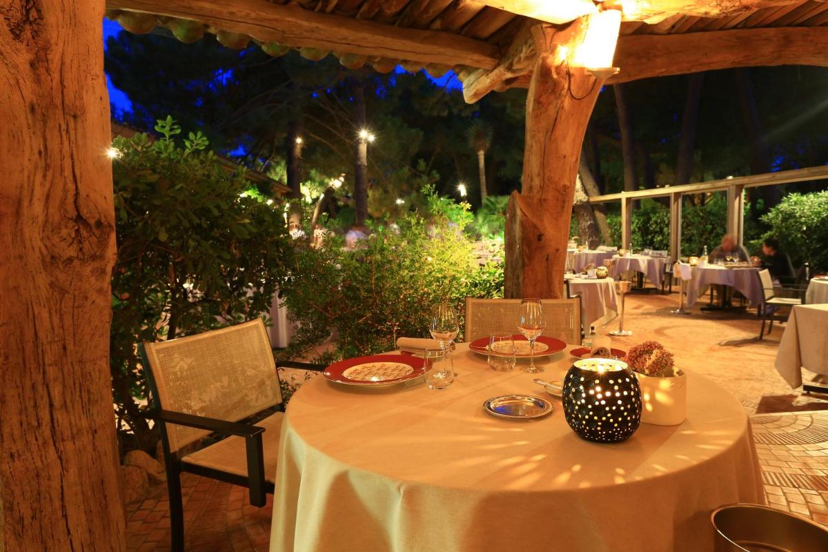 Grand Hôtel De Cala Rossa & Spa Nucca