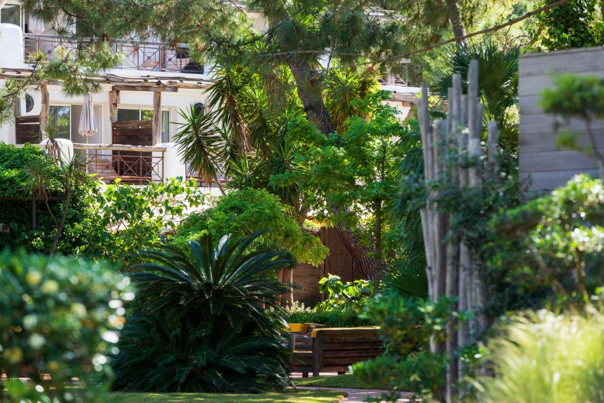 Grand Hôtel De Cala Rossa & Spa Nucca
