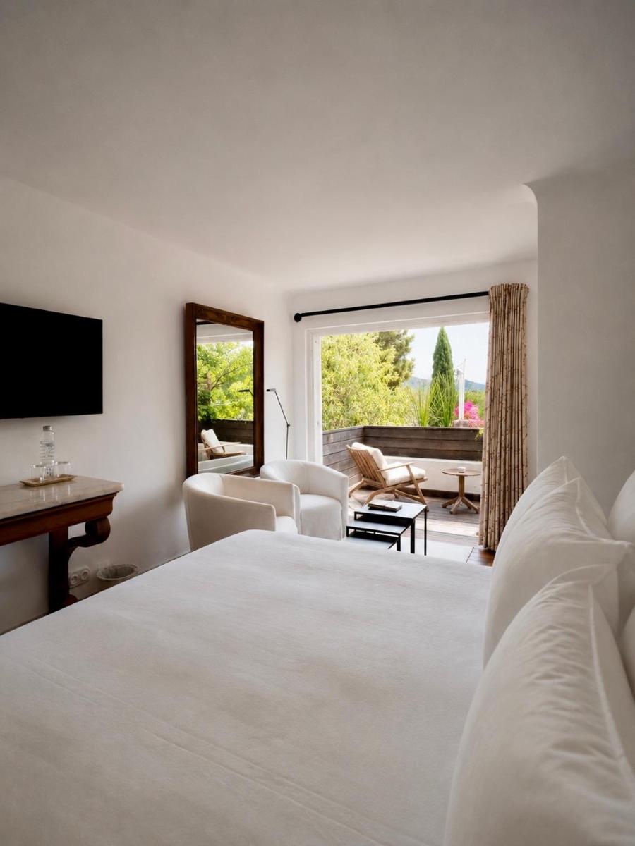 Grand Hôtel De Cala Rossa & Spa Nucca