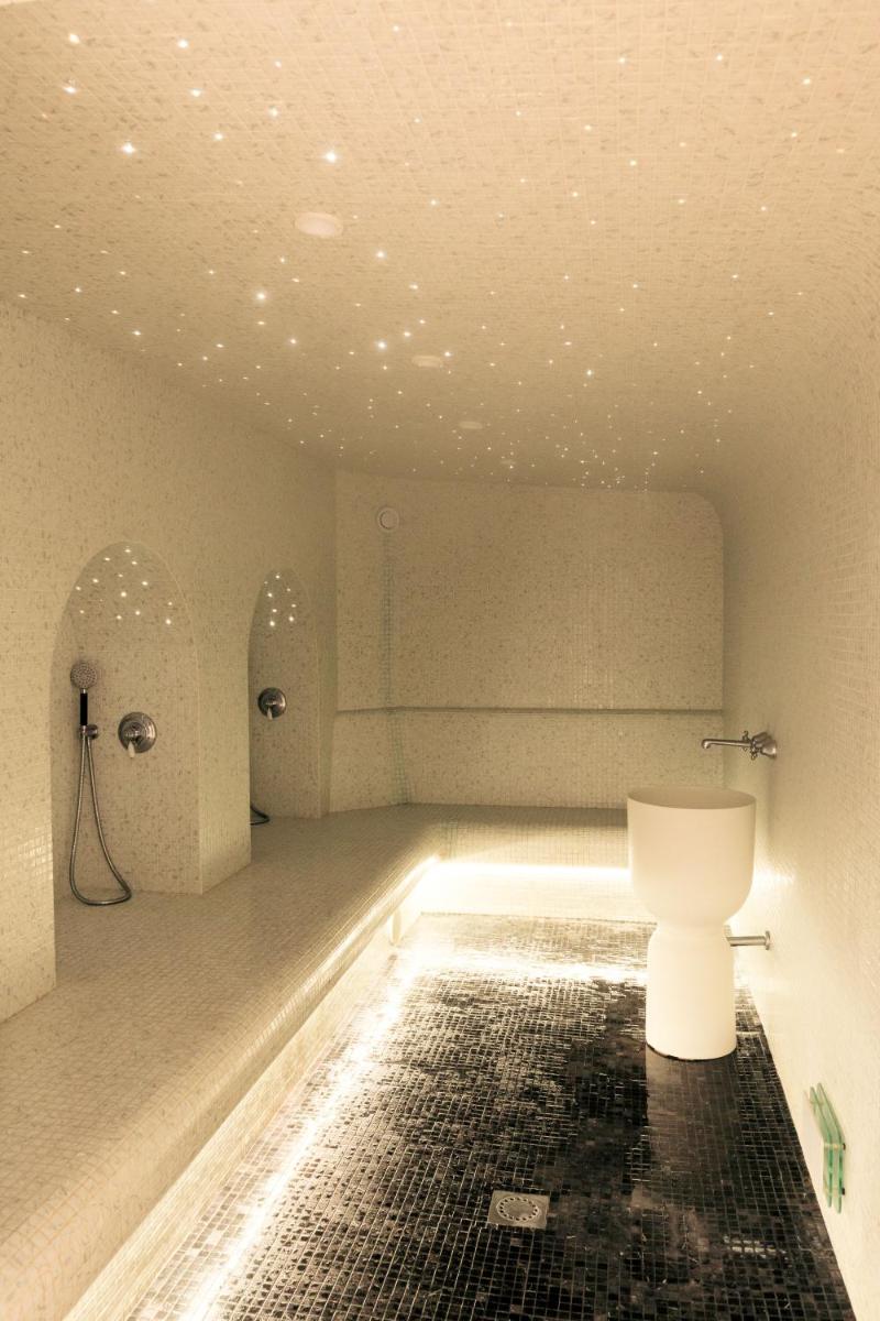 Grand Hôtel De Cala Rossa & Spa Nucca