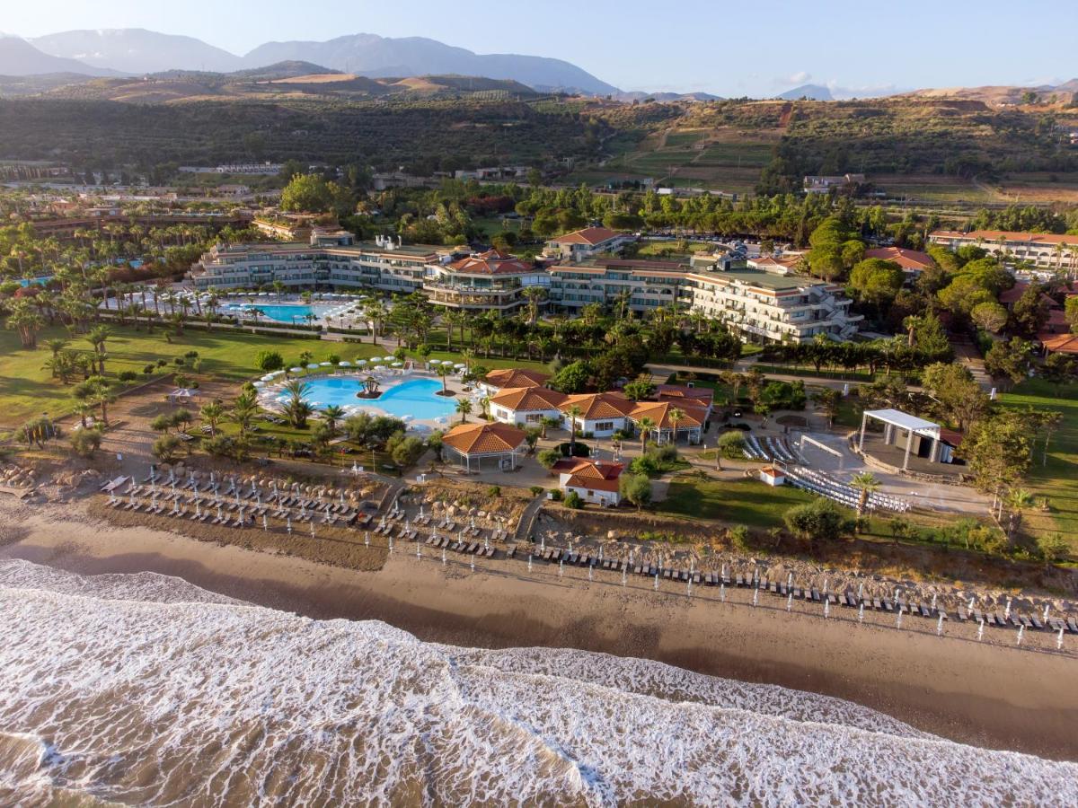 The Signature Level at Grand Palladium Sicilia Resort & Spa