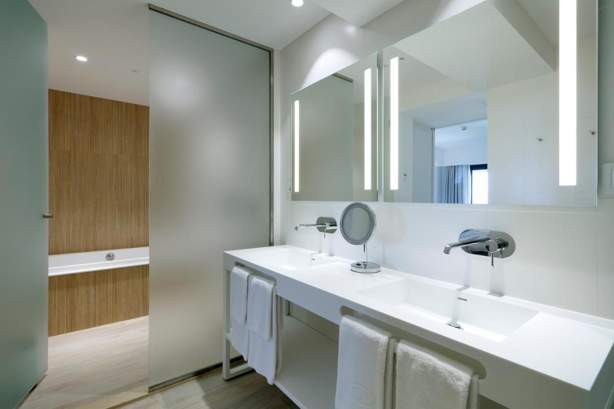 The Signature Level at Grand Palladium Sicilia Resort & Spa