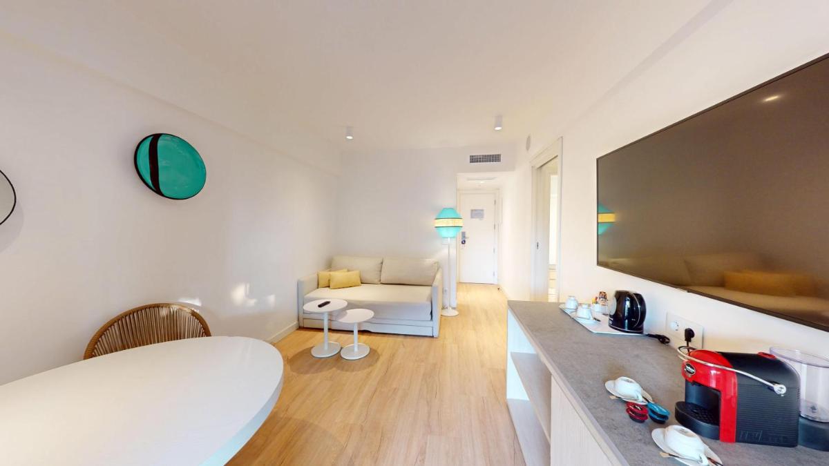 The Signature Level at Grand Palladium Sicilia Resort & Spa