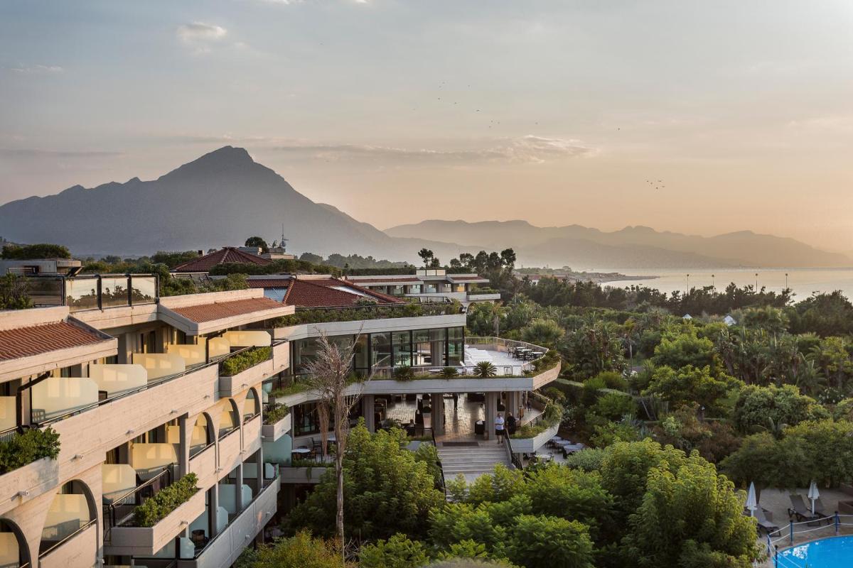 The Signature Level at Grand Palladium Sicilia Resort & Spa
