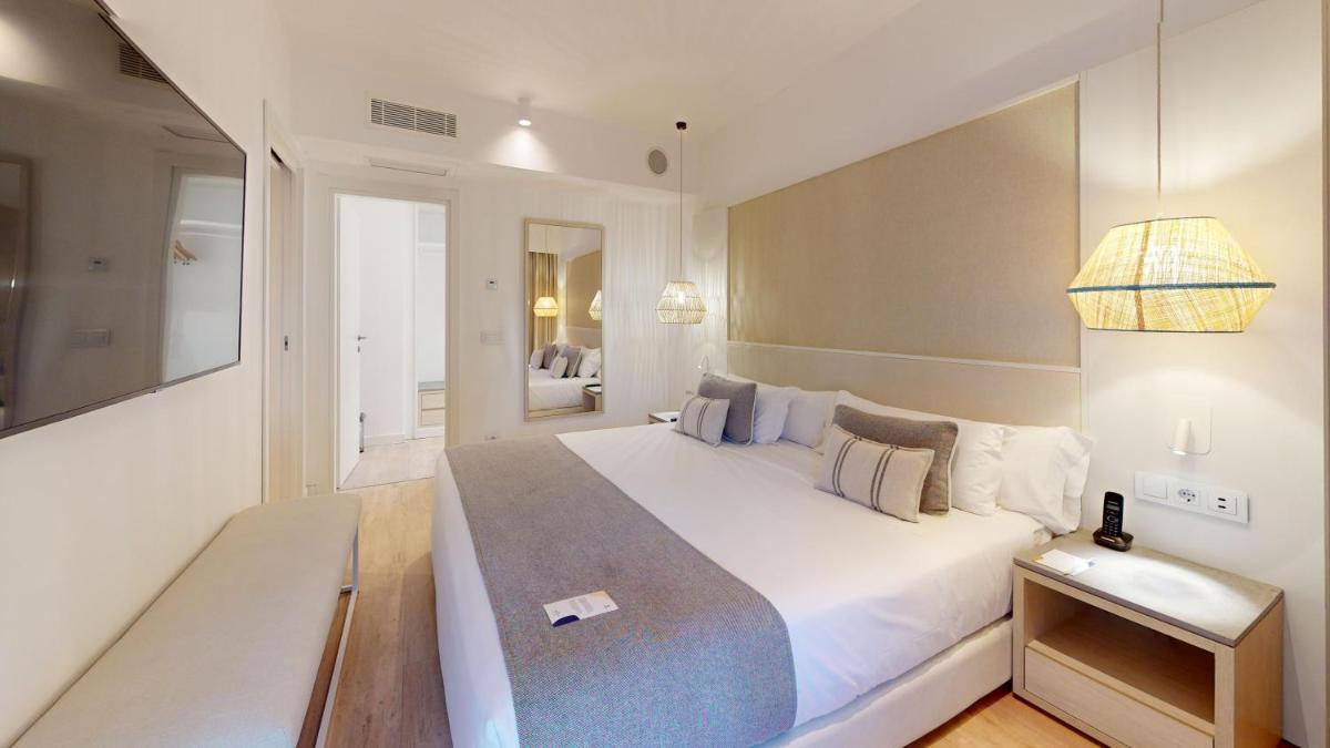 The Signature Level at Grand Palladium Sicilia Resort & Spa