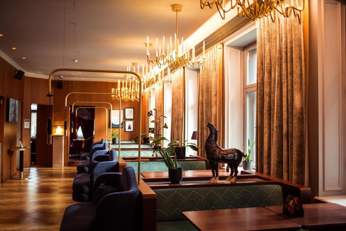 Grand Poet Hotel and SPA by Semarah