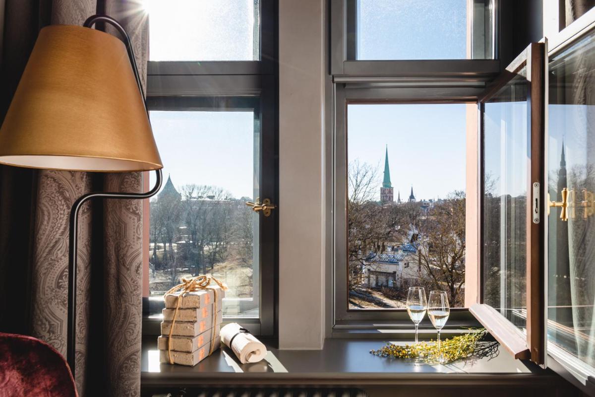 Grand Poet Hotel and SPA by Semarah