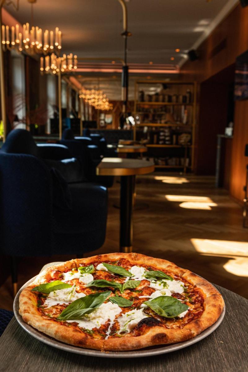 Grand Poet Hotel and SPA by Semarah