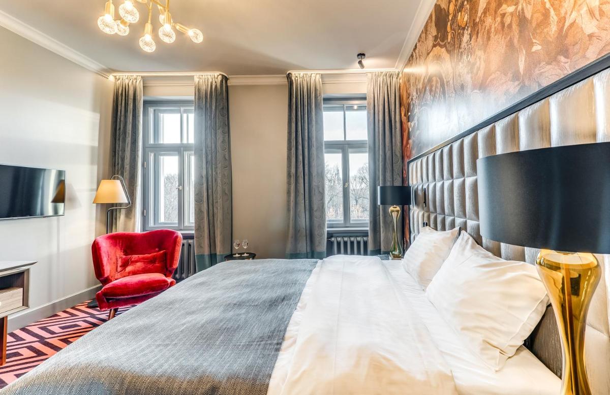 Grand Poet Hotel and SPA by Semarah