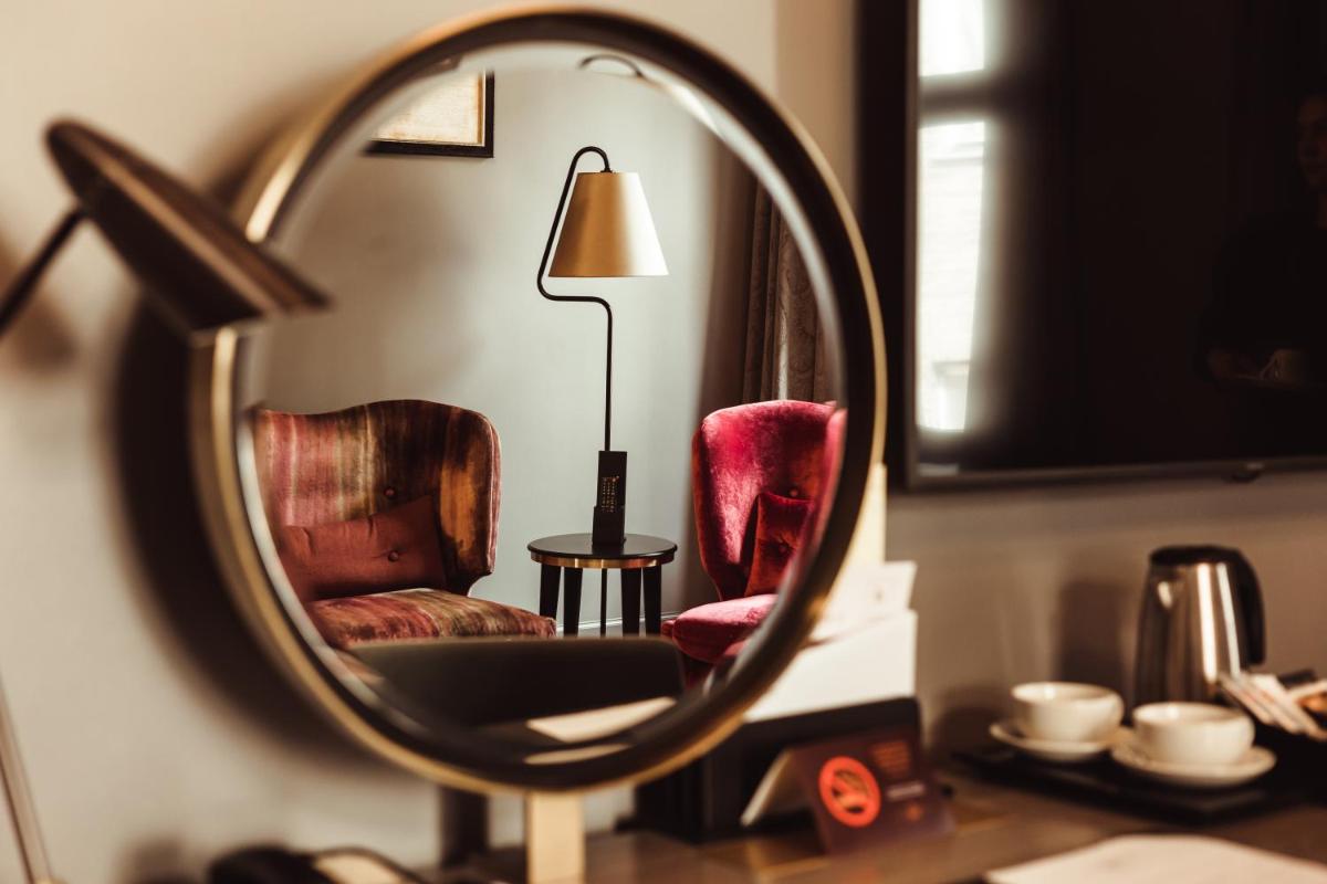 Grand Poet Hotel and SPA by Semarah