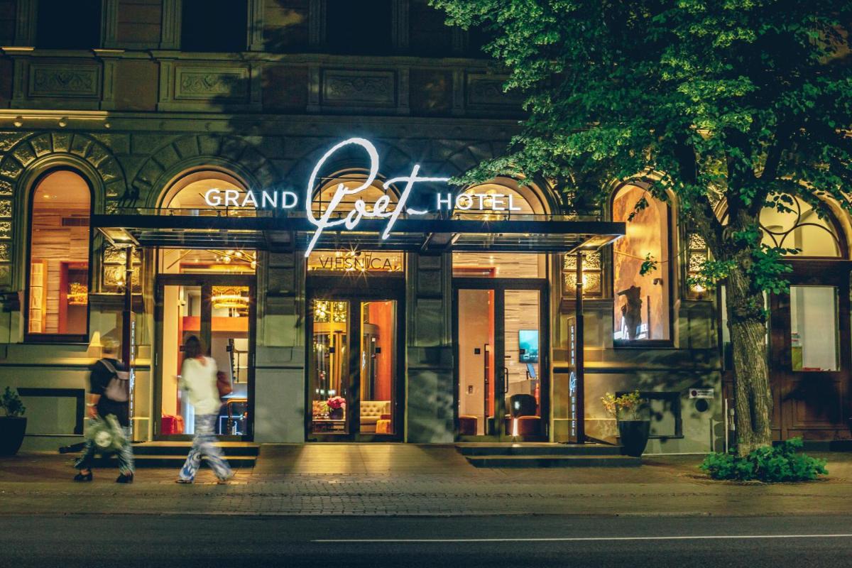 Grand Poet Hotel and SPA by Semarah