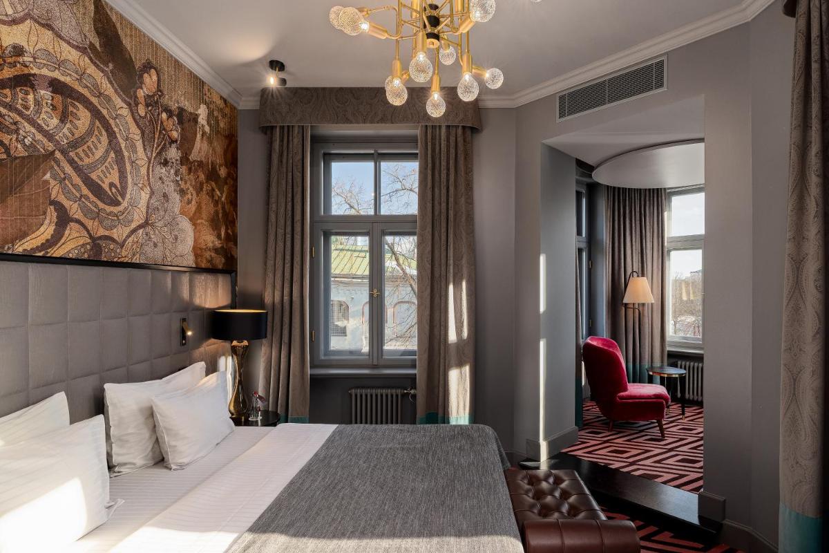 Grand Poet Hotel and SPA by Semarah