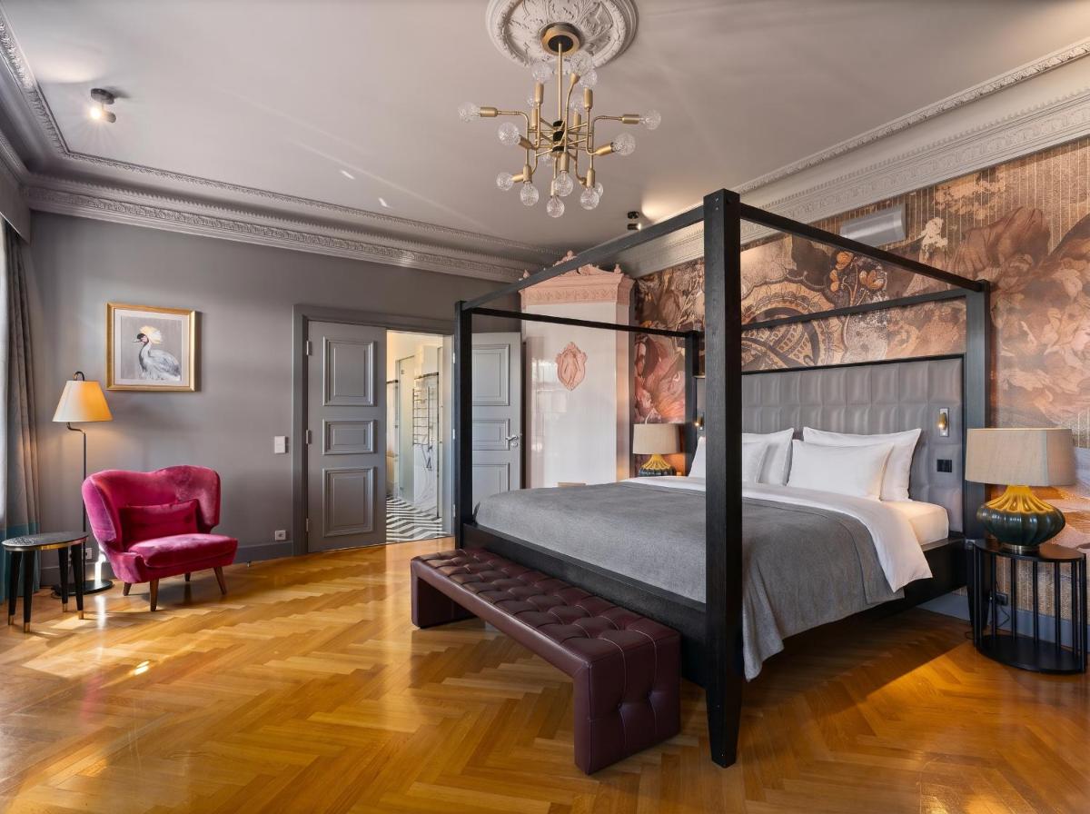 Grand Poet Hotel and SPA by Semarah
