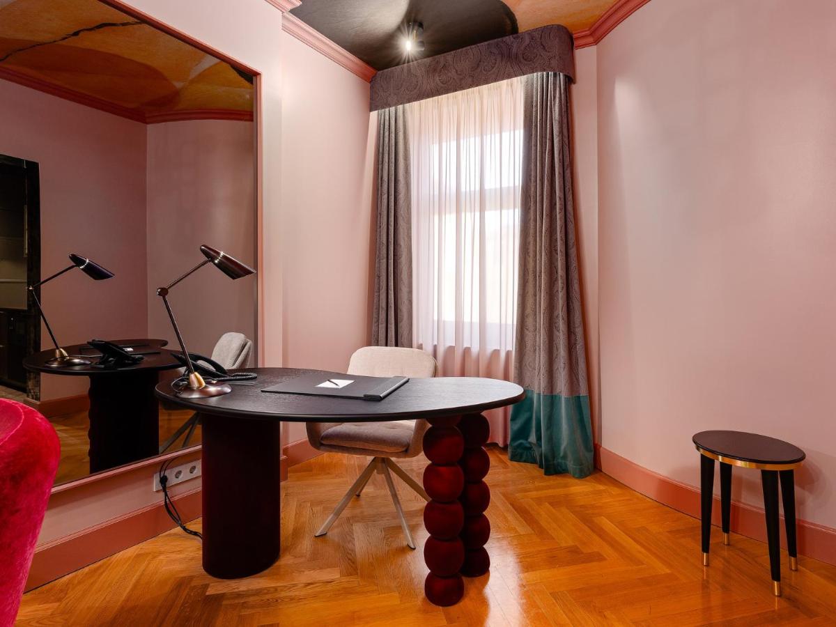 Grand Poet Hotel and SPA by Semarah