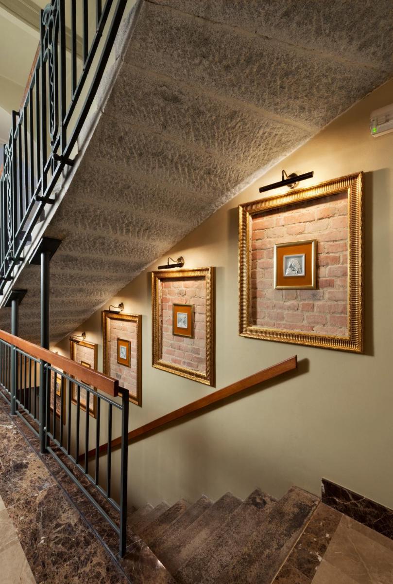 Grandezza Hotel Luxury Palace