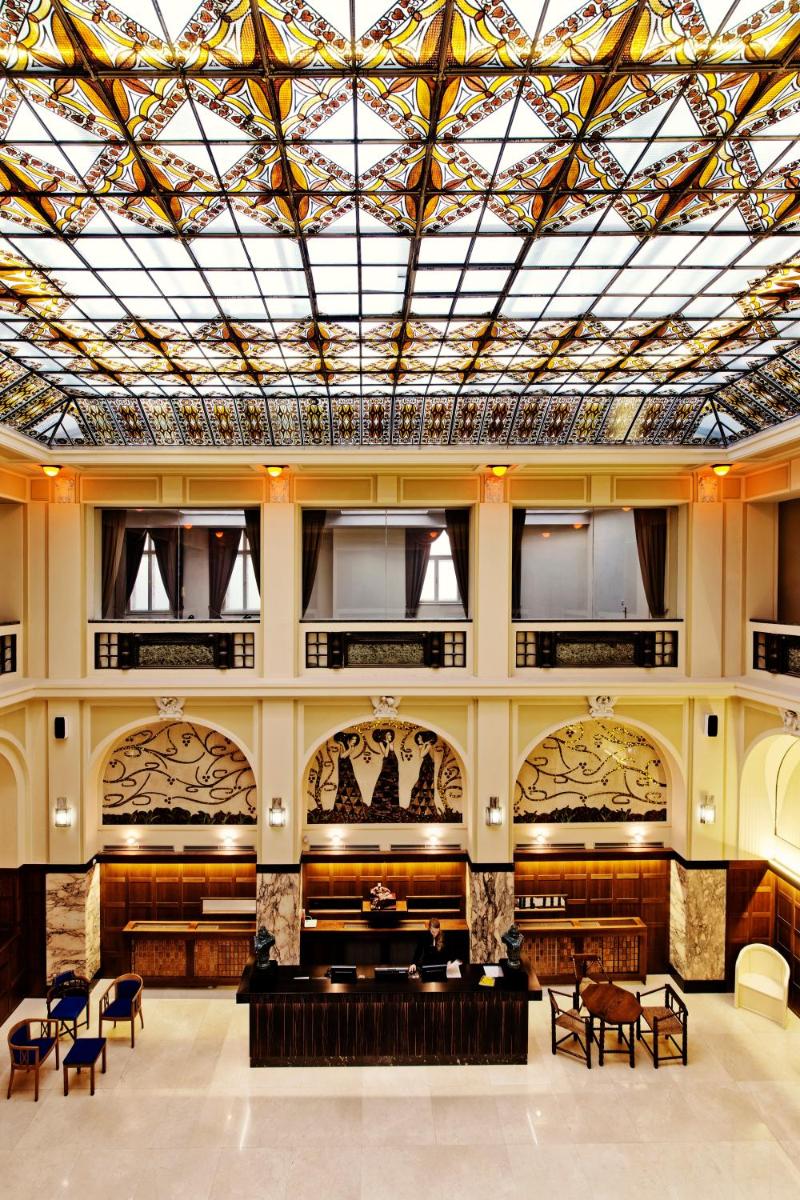 Grandezza Hotel Luxury Palace