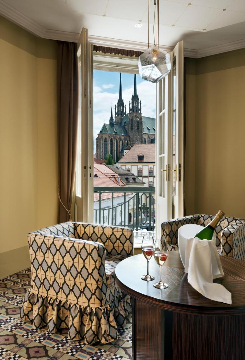 Grandezza Hotel Luxury Palace