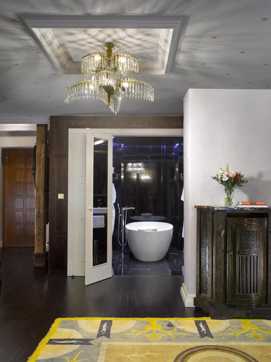 Grandezza Hotel Luxury Palace